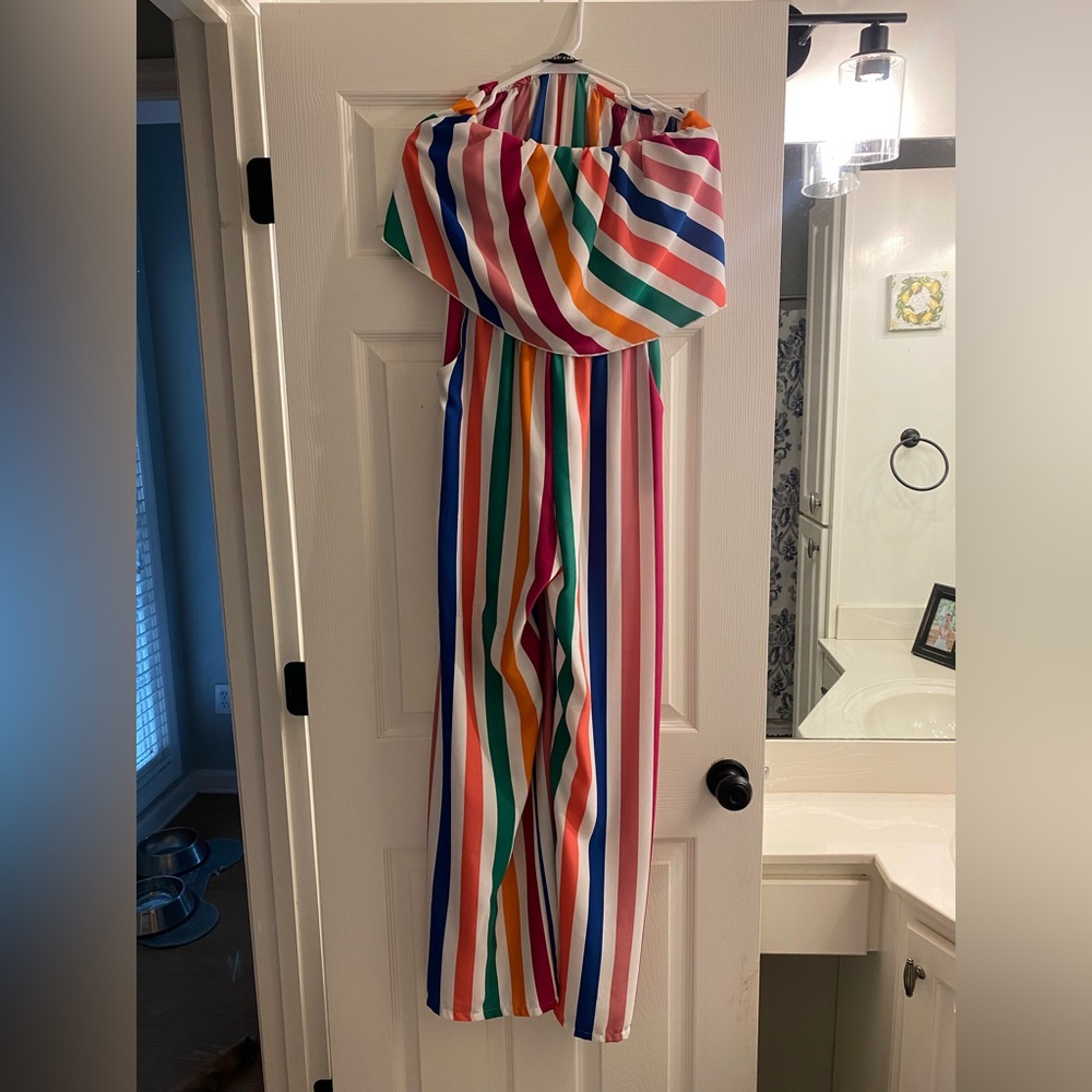 Strapless striped jumpsuit. From Fabrik size M. Pre-owned condition.